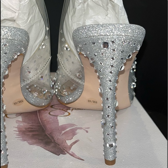 Jessica Simpson size 9 heel - Picture 3 of 12